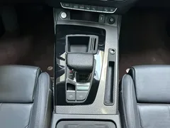 2021 Audi Q5L 40 TFSI Luxury Sport, чёрный — фото 15