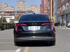 2024 Hongqi E-QM5 EV 610km Plus, чёрный — фото 9