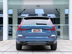 2021 Volvo XC60 4WD Sport, синий — фото 5