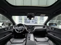 2021 Volvo XC60 4WD Sport, синий — фото 11