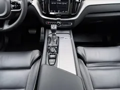 2021 Volvo XC60 4WD Sport, синий — фото 14