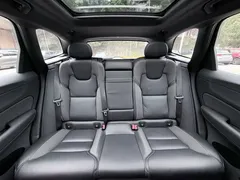 2021 Volvo XC60 4WD Sport, синий — фото 18