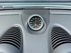 2022 Porsche 718 Cayman 2.0T, белый — фото 13