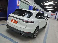 2022 Porsche Cayenne 3.0T, белый — фото 3