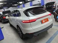 2022 Porsche Cayenne 3.0T, белый — фото 4