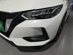 2021 Nissan Sylphy 1.6L XL CVT, белый — фото 24