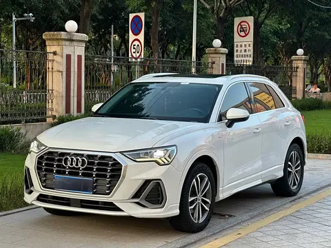 2021 Audi Q3 35 TFSI Sport
