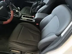 2021 Haval M6 PLUS 1.5T MT Luxury, белый — фото 15