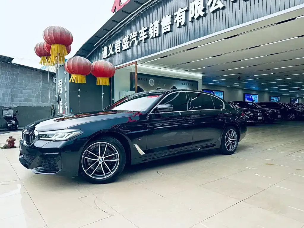 2021 BMW 5 Series 525Li M Sport Package
