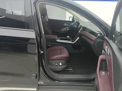 2024 Hongqi HS7 2.0T PHEV 4WD 6, чёрный — фото 8