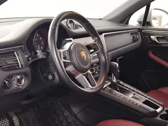 2021 Porsche Macan 2.0T — фото 14
