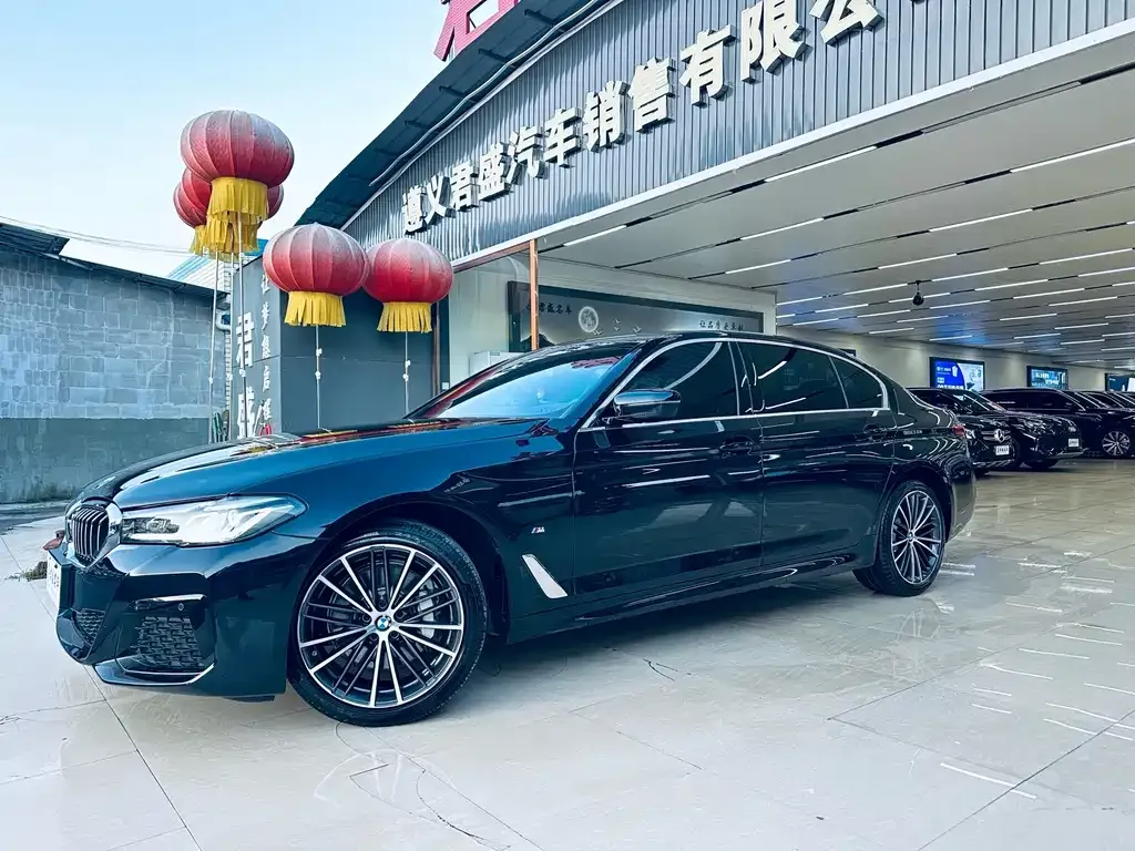 2023 BMW 5 Series 530Li Leading M Sport Package