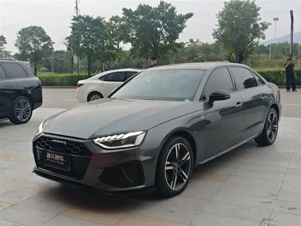 2022 Audi A4L 40 TFSI Luxury Sport