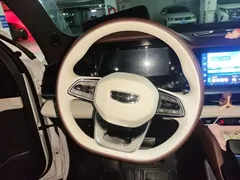2021 Geely Monjaro 2.0TD High Power AT 4WD Premium, белый — фото 11