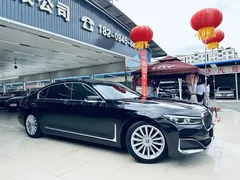2021 BMW 7 Series 730Li Luxury Package, чёрный — фото 3