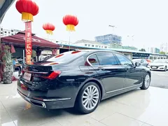 2021 BMW 7 Series 730Li Luxury Package, чёрный — фото 8