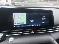 2021 Hyundai Elantra 1.5L CVT LUX Premium, белый — фото 18