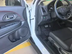 2020 Honda Vezel 1.5L CVT Pioneer, белый — фото 7