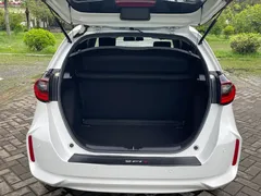 2021 Honda Fit 1.5L CVT, белый — фото 12