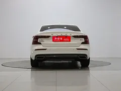 2022 Volvo S60 B4 Luxury, белый — фото 5