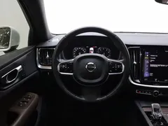2022 Volvo S60 B4 Luxury, белый — фото 14