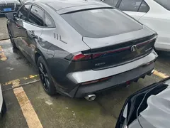 2022 Changan UNI-V 1.5T Premium — фото 8