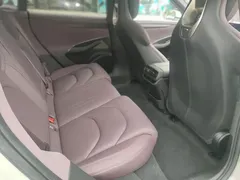 2024 Xiaomi SU7 RWD Long Range Smart Driving, белый — фото 32