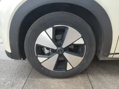 2023 BYD Dolphin 420km Fashion — фото 23