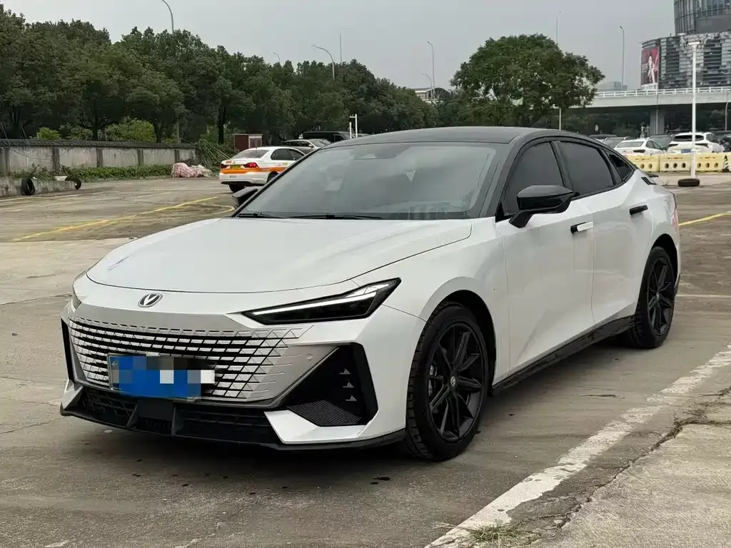 2023 Changan UNI-V 1.5T Premium