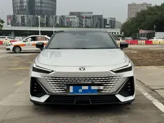 2023 Changan UNI-V 1.5T Premium — фото 2