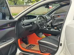 2023 Changan UNI-V 1.5T Premium — фото 5