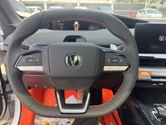 2023 Changan UNI-V 1.5T Premium — фото 7