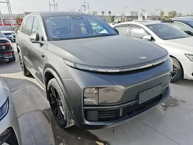 2023 Li Auto L8