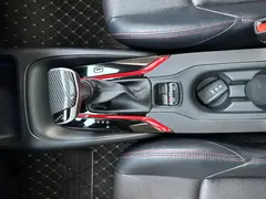 2022 Toyota Levin 1.8H Hybrid E-CVT Sport, белый — фото 17