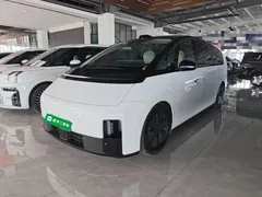 2024 Li Auto MEGA Ultra, белый — фото 2