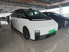 2024 Li Auto MEGA Ultra, белый — фото 4