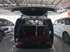 2024 Li Auto MEGA Ultra, белый — фото 19