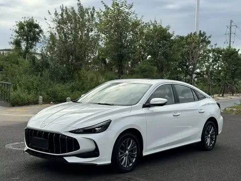 2026 MG MG5 180DVVT Luxury