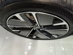 2025 Li Auto L9 Smart Refresh — фото 23
