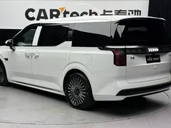 2024 Zeekr 009 6-Seat Executive 4WD 108kWh, белый — фото 7