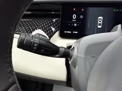 2024 Zeekr 009 6-Seat Executive 4WD 108kWh, белый — фото 19