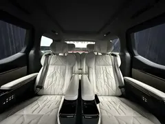 2024 Zeekr 009 6-Seat Executive 4WD 108kWh, белый — фото 28