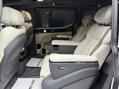 2024 Zeekr 009 6-Seat Executive 4WD 108kWh, белый — фото 29