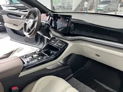 2024 BYD Qin PLUS Honor DM-i PHEV 55km Leading — фото 17