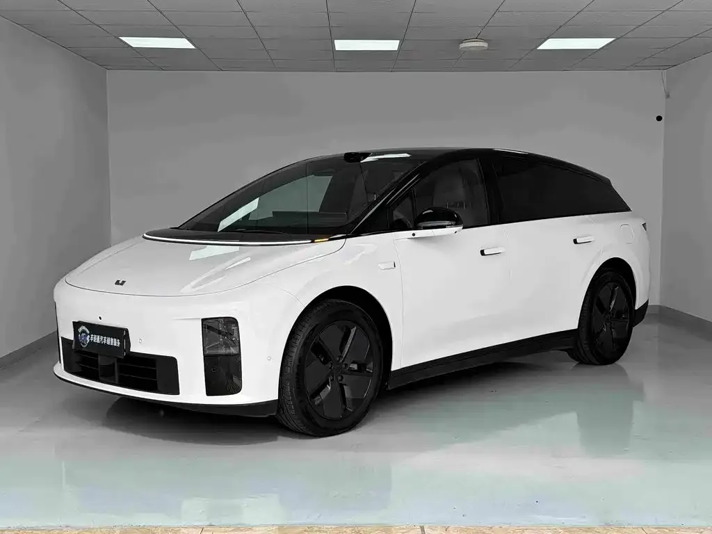2025 Li Auto i6 2WD Standard