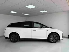 2025 Li Auto i6 2WD Standard, белый — фото 3