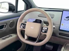 2025 Li Auto i6 2WD Standard, белый — фото 8