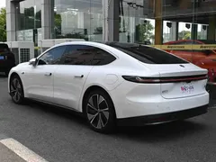 2024 Nio ET7 75kWh Executive, белый — фото 3