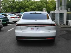 2024 Nio ET7 75kWh Executive, белый — фото 4