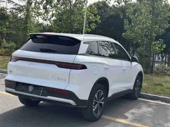 2026 BYD Song Pro DM-i PHEV 220km, белый — фото 12